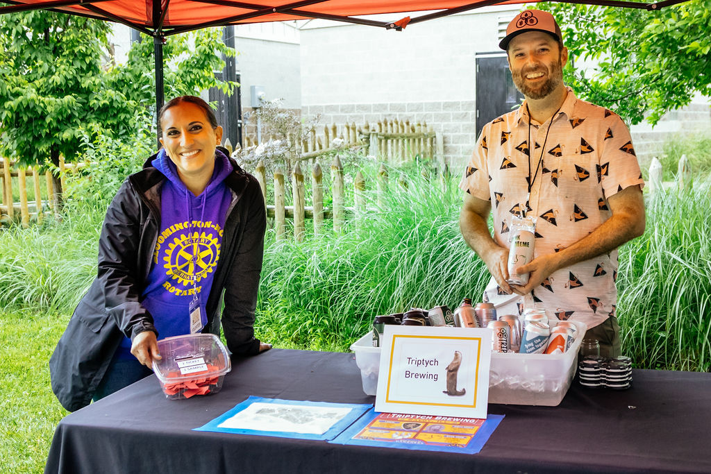 Sara Larsen, Michael Miller